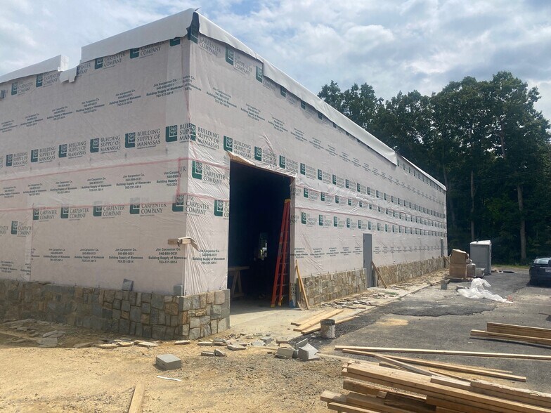 More Photos Of 2070 Ashland Rd, Rockville Flex For Lease