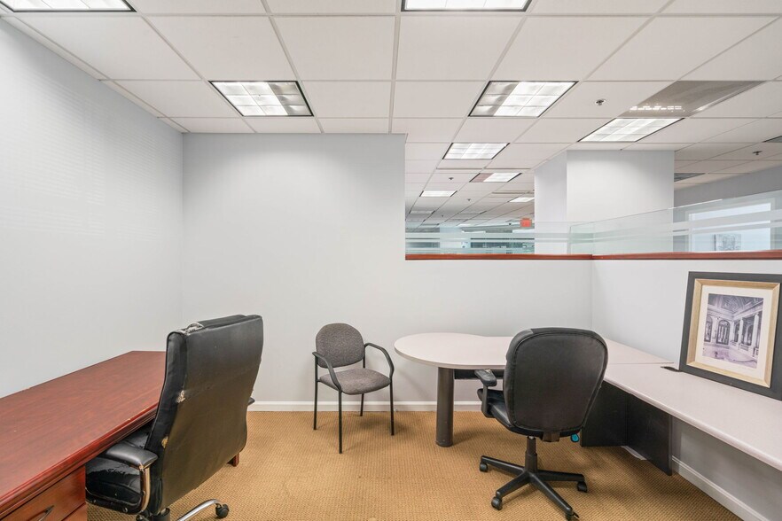 More Photos Of 5350 Shawnee Rd, Alexandria Medical For Sale