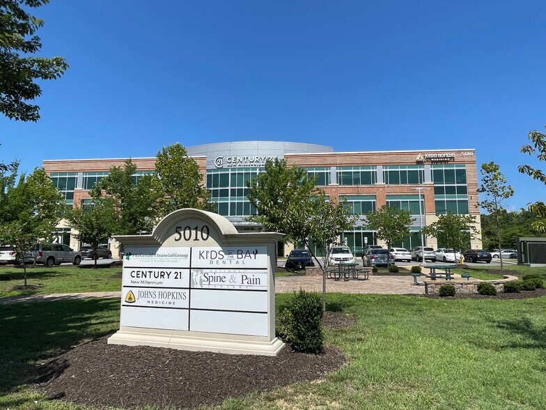 More Photos Of 5010 Regency Pl, White Plains Medical For Lease