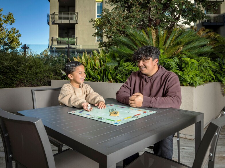 More Photos Of 121 S Frances St, Sunnyvale Apartments For Lease