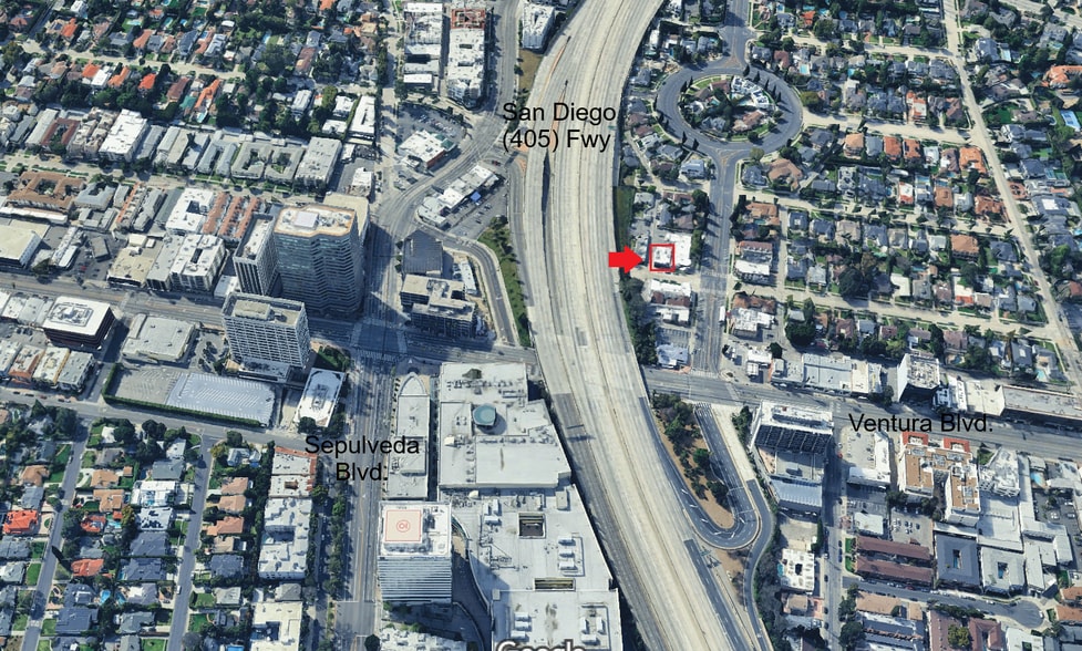 More Photos Of 15372-15374 Dickens St, Sherman Oaks Office Residential For Sale