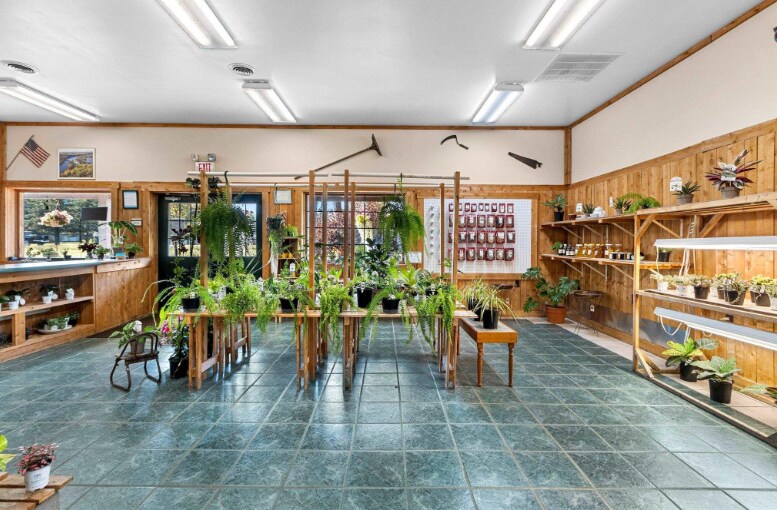 More Photos Of 4413 N Lake Rd S, Florence Garden Center For Sale
