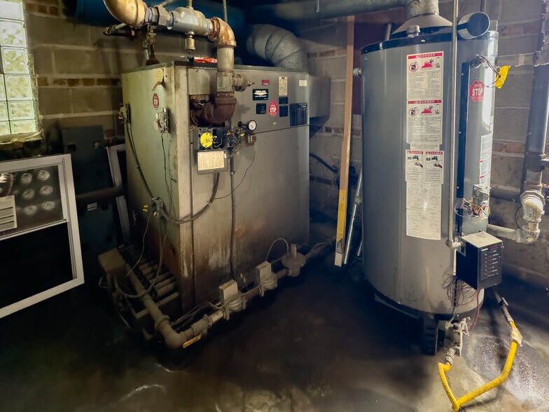 More Photos Of 1025 W Vermont Ave, Calumet Park Apartments For Sale