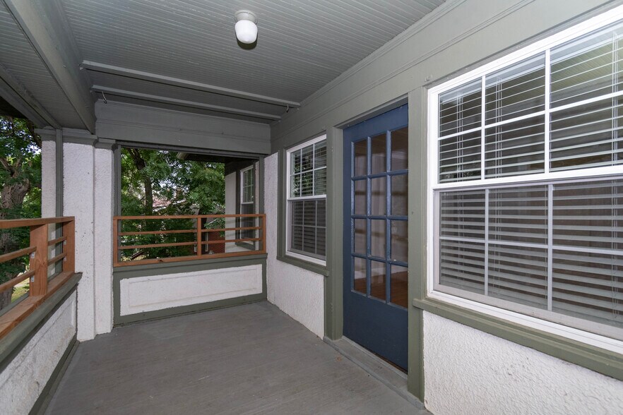 More Photos Of 5331 Charlotte St, Kansas City Apartments For Sale