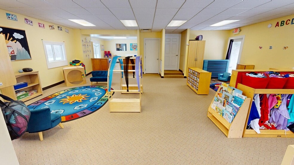 More Photos Of 1025 Yorkshire Dr, Howell Daycare Center For Sale