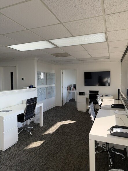More Photos Of 3720 4th Ave S, Birmingham Medical For Lease