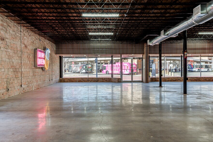More Photos Of 1213 Crickets Ave, Lubbock Storefront For Sale