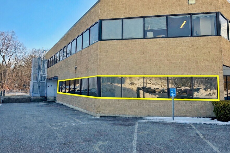 More Photos Of 12 Michigan Dr, Natick Research And Development For Lease