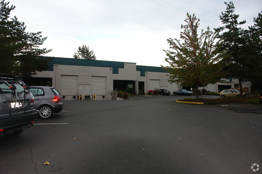 Primary Photo Of 14783-14799 NE 95th St, Redmond Light Manufacturing For Lease