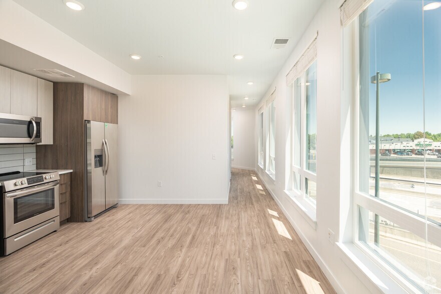 More Photos Of 1190 S Pennsylvania St, Denver Apartments For Sale