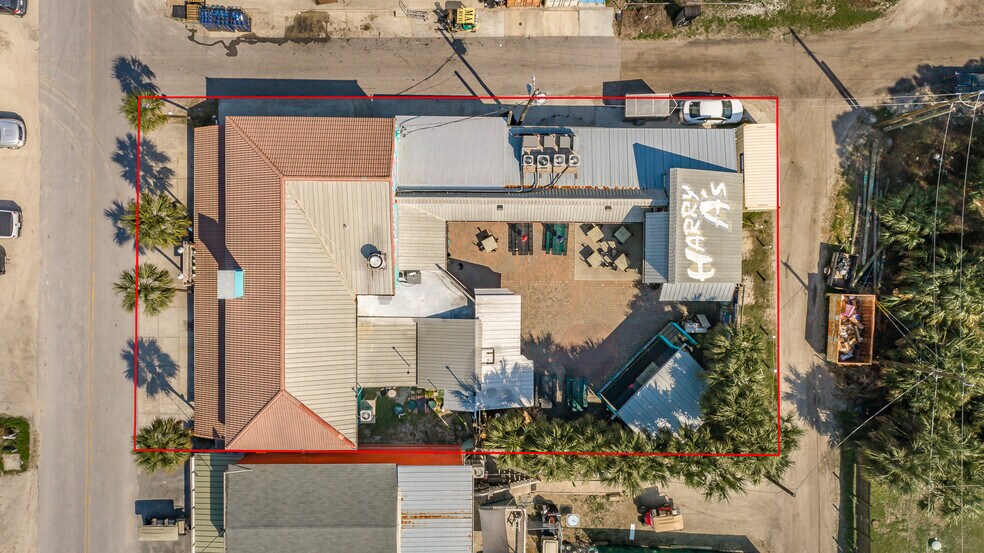 More Photos Of 28 W Bayshore Dr, Saint George Island Restaurant For Sale