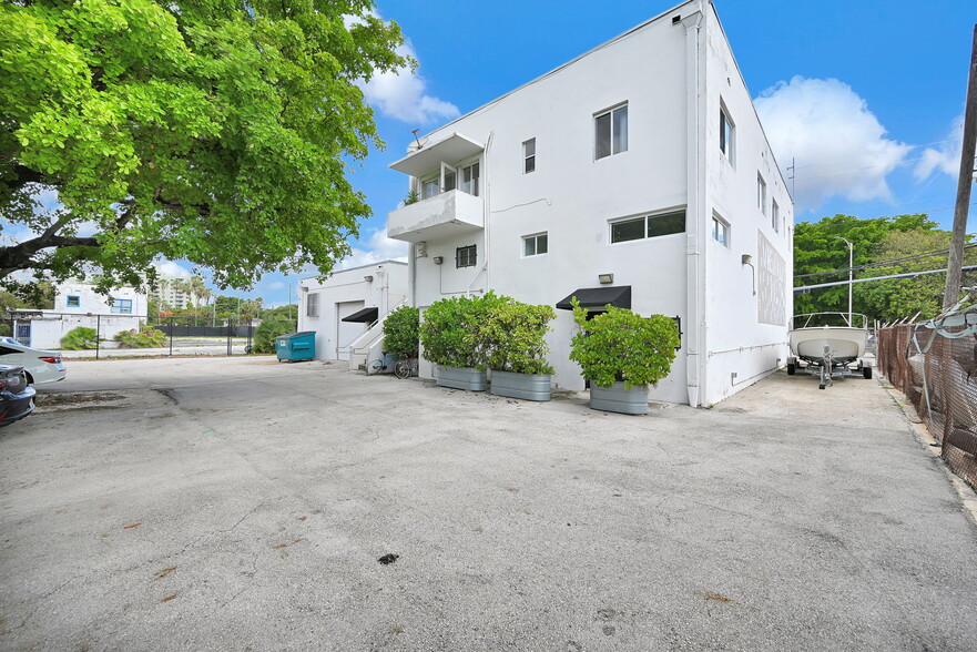 More Photos Of 800 NW 7th Ave, Miami Loft Creative Space For Lease
