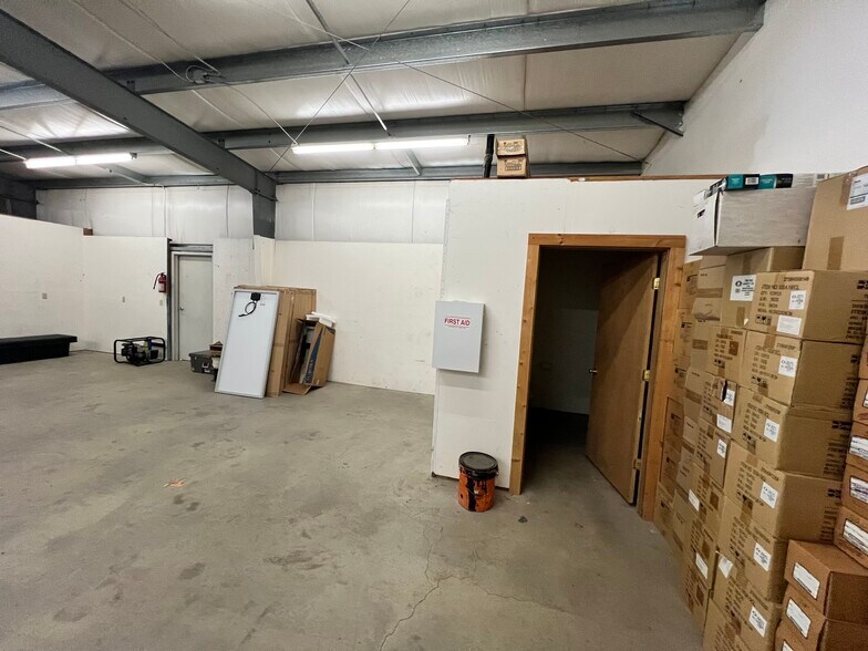 More Photos Of 635 SE Business Way, Bend Showroom For Sale