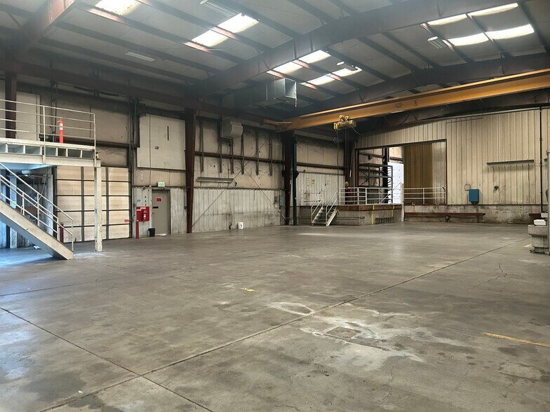 More Photos Of 5151 E 56th Ave, Commerce City Manufacturing For Sale