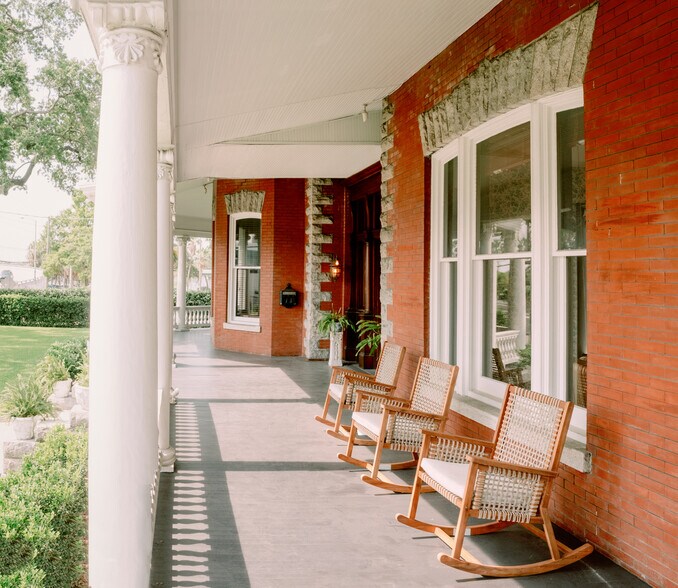 More Photos Of 341 S Plant Ave, Tampa Office Residential For Sale