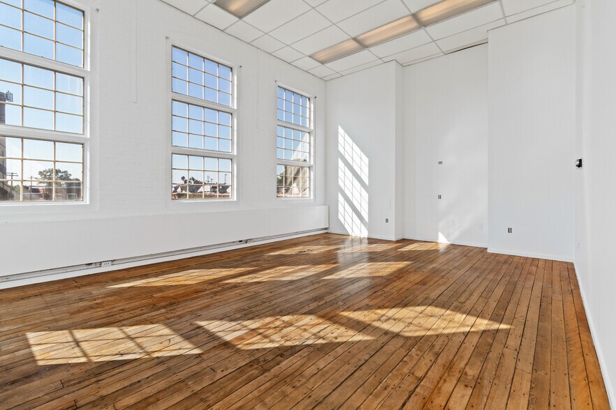 More Photos Of 114 Boston Post Rd, West Haven Medical For Lease