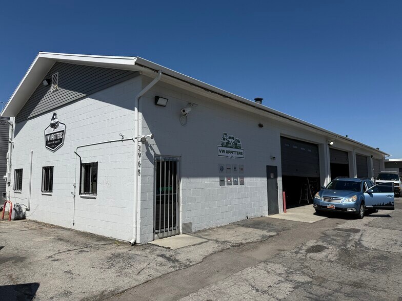 More Photos Of 2965 S 3600 W, Salt Lake City Service For Sale