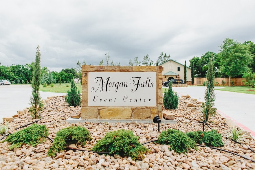 More Photos Of 2300 Koster Rd, Alvin Lodge Meeting Hall For Sale