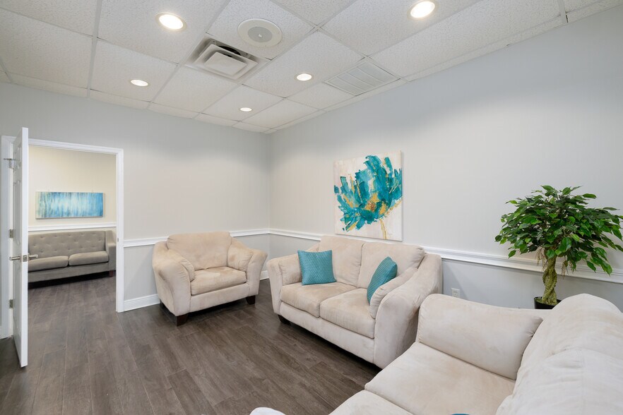 More Photos Of 1810-1822 Wellness Ln, New Port Richey Medical For Sale