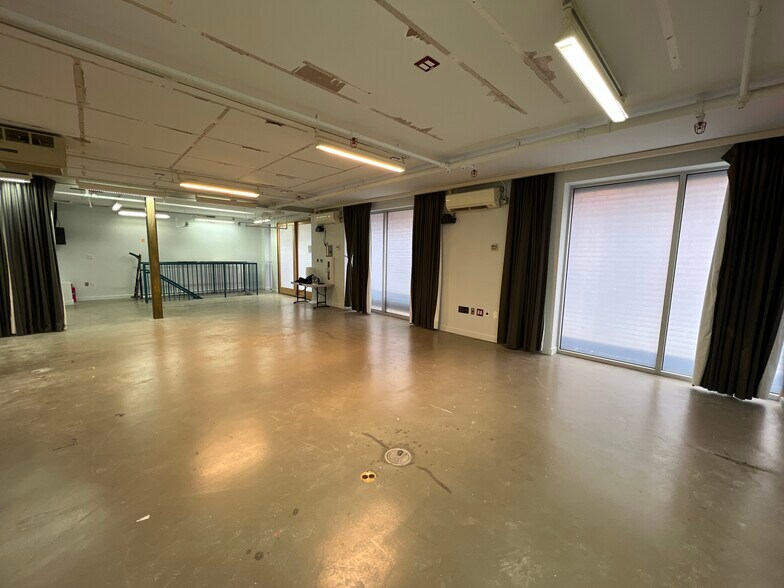 More Photos Of 172 Stanton St, New York Apartments For Lease