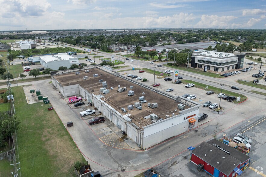 More Photos Of 5502 Fry Rd, Katy Storefront For Lease