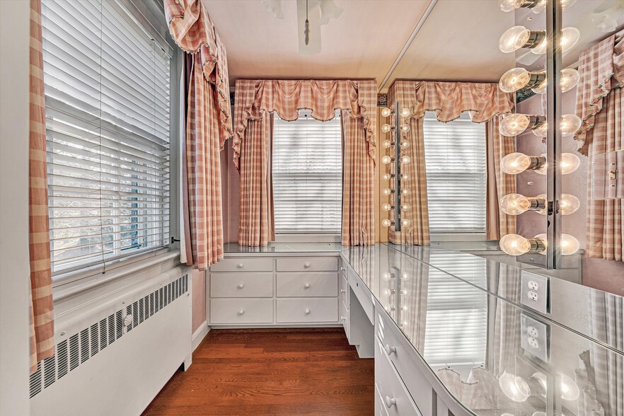 More Photos Of 934 Commander Dr, Roanoke Specialty For Sale