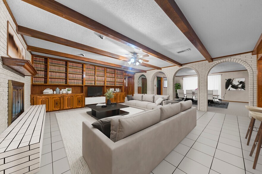 More Photos Of 2302 W Stan Schlueter Loop, Killeen Office For Sale