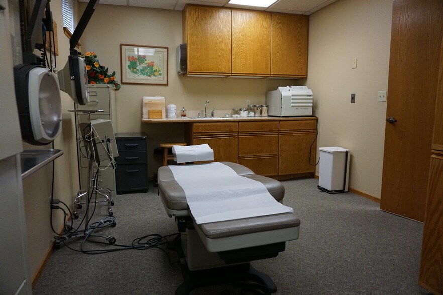 More Photos Of 3257 Professional Dr, Auburn Medical For Sale