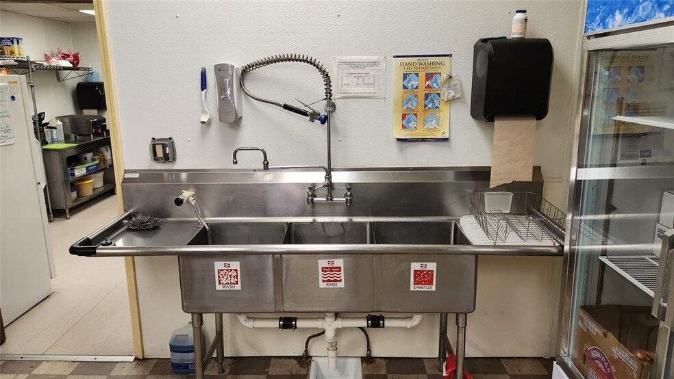 More Photos Of 5 N Central Ave, Cut Bank Restaurant For Sale