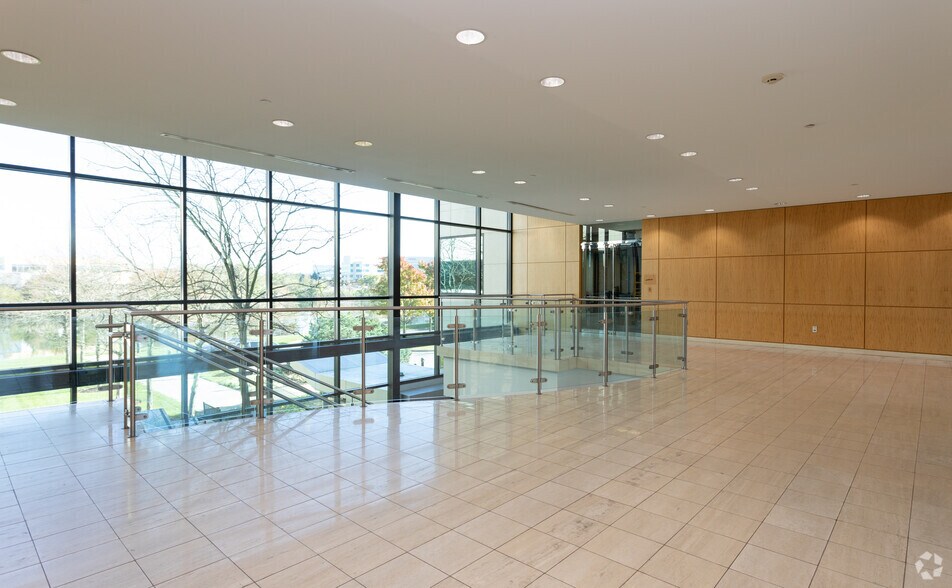 More Photos Of 8830 Stanford Blvd, Columbia Unknown For Lease