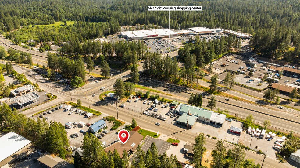 More Photos Of 807 S Auburn St, Grass Valley Showroom For Sale