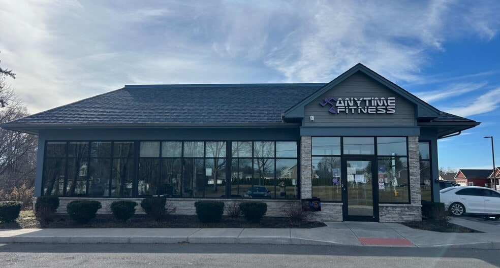 More Photos Of 7165 Buckley Rd, Liverpool Storefront Retail Office For Sale