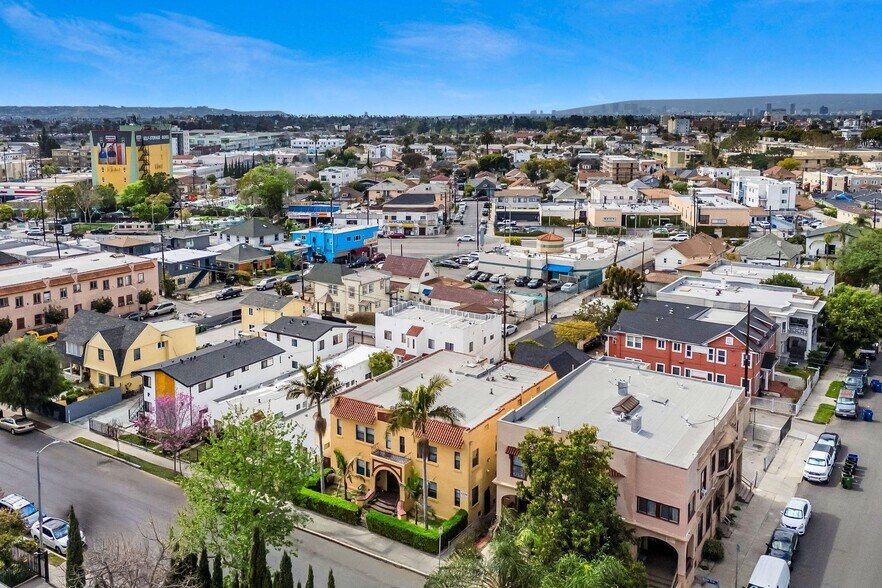 More Photos Of 1707 S Bonnie Brae St, Los Angeles Apartments For Sale