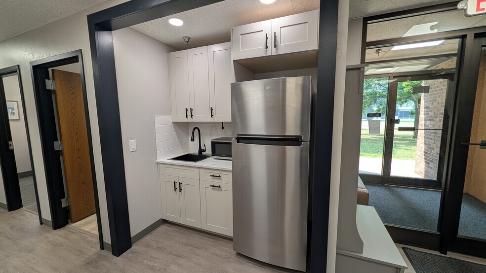 More Photos Of 200 Metro Park, Rochester Office For Lease