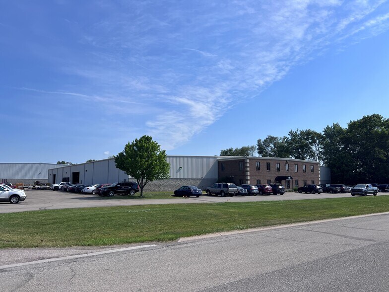 Primary Photo Of 3230 Magnum Dr, Elkhart Warehouse For Lease