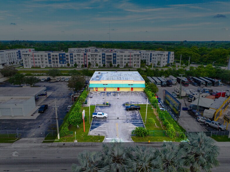 More Photos Of 27330 S Dixie Hwy, Homestead Storefront Retail Office For Sale