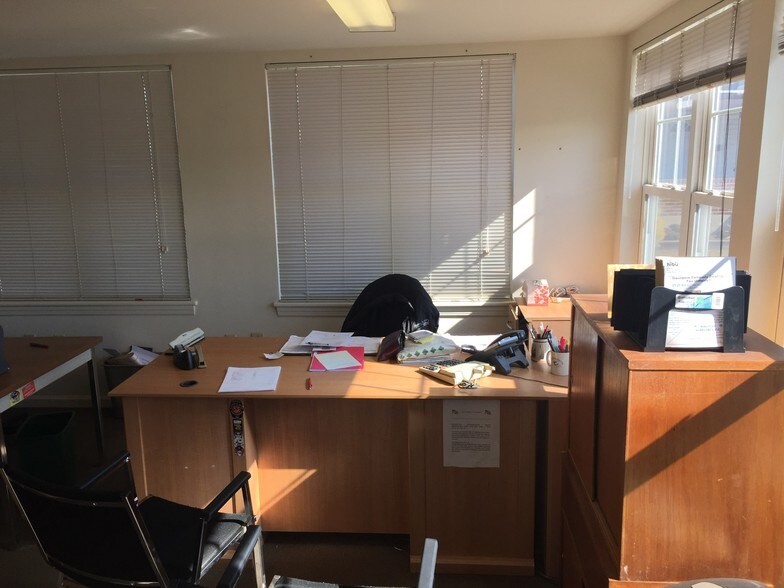 More Photos Of 1499 E Philadelphia Ave, Gilbertsville Storefront Retail Residential For Sale