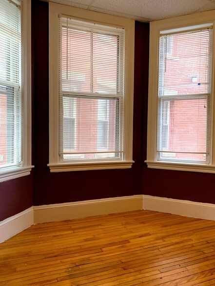 More Photos Of 75 Sherman St, Portland Apartments For Sale