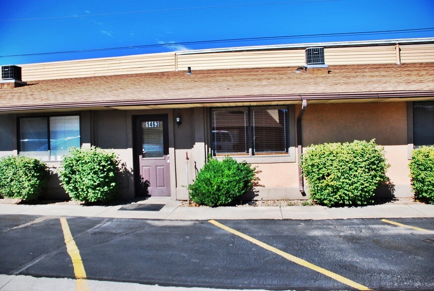 More Photos Of 1455-1463 W Center St, Orem Showroom For Lease