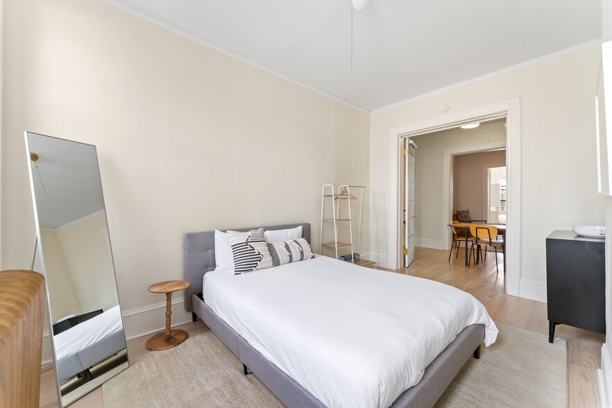 More Photos Of 2502 Palisade Ave, Weehawken Storefront Retail Residential For Sale