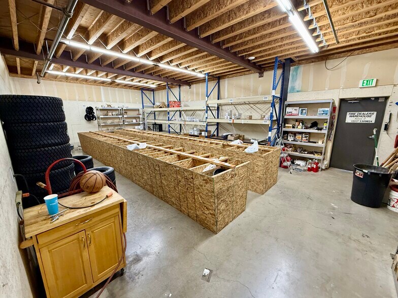 More Photos Of 12045 6300 Rd, Montrose Flex For Sale