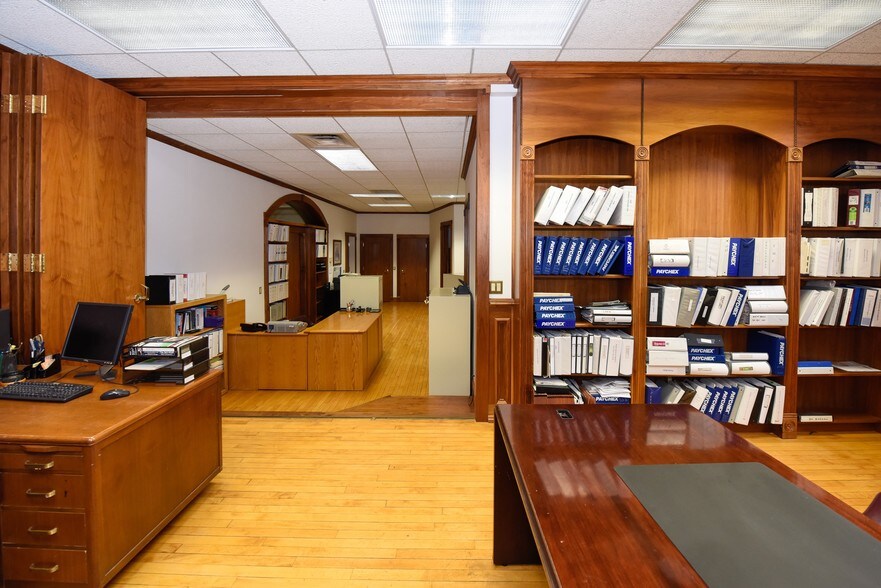 More Photos Of 5266 Seneca St, West Seneca Office For Lease