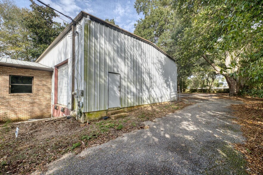 More Photos Of 1014 Creighton Rd, Pensacola Flex For Lease
