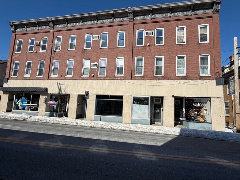 Primary Photo Of 19 E High St, Elizabethtown Apartments For Lease