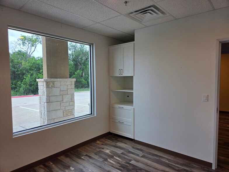 More Photos Of 25663 Smotherman Rd, Frisco Office For Lease