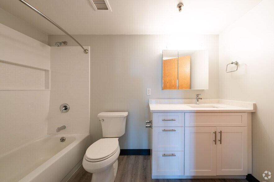 More Photos Of 712-716 Main St, Buffalo Apartments For Lease