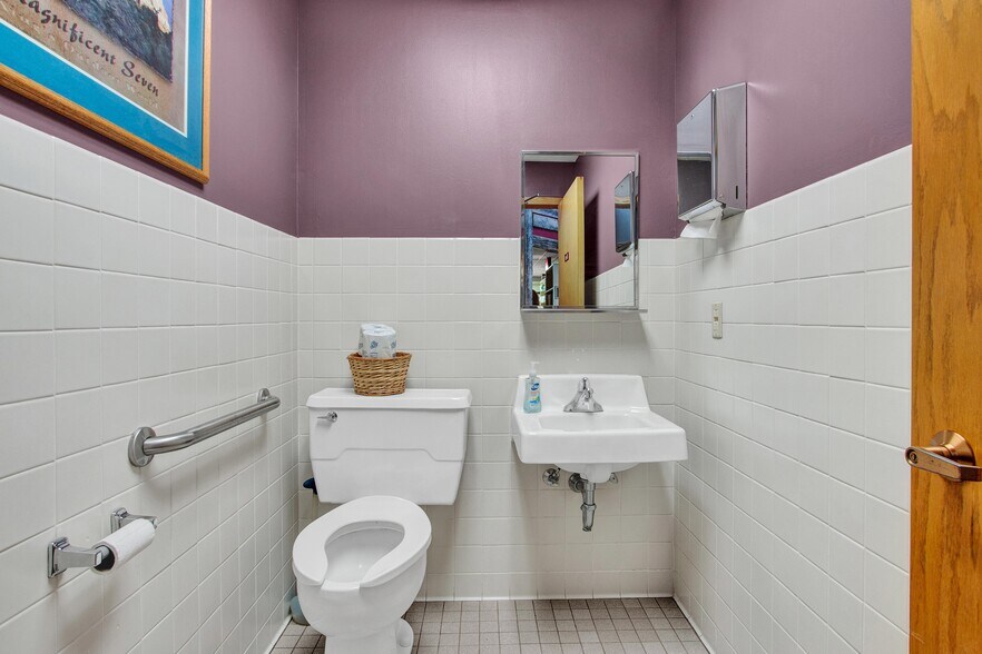 More Photos Of 3125 Main St, Stevens Point Office For Sale