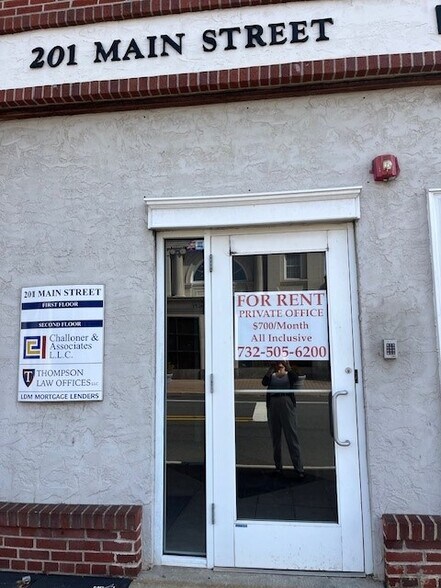 More Photos Of 201 Main St, Toms River Office For Lease