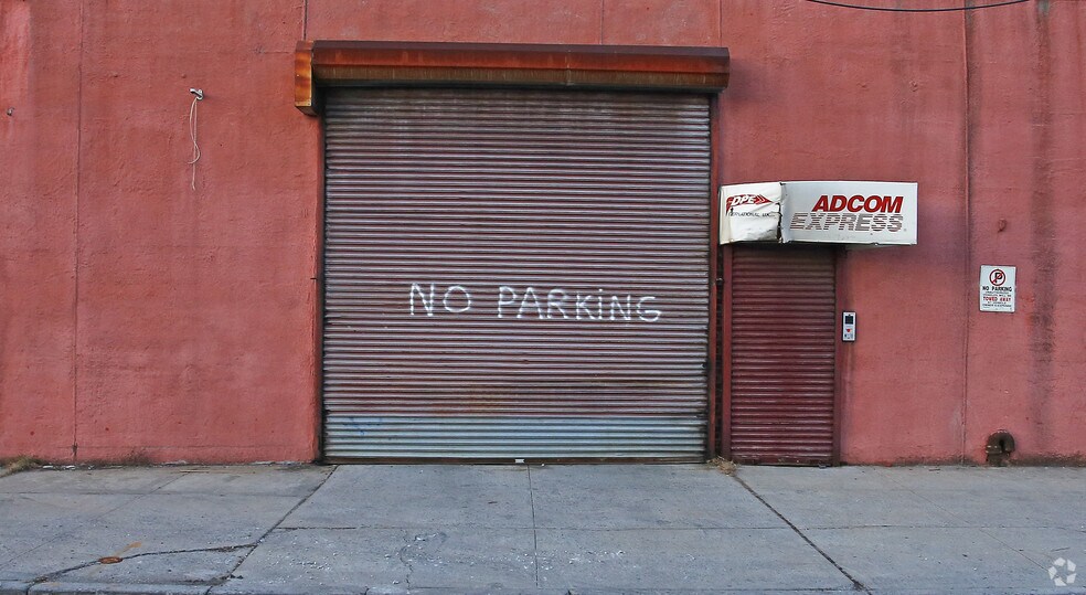 More Photos Of 55 Commerce St, Brooklyn Warehouse For Lease