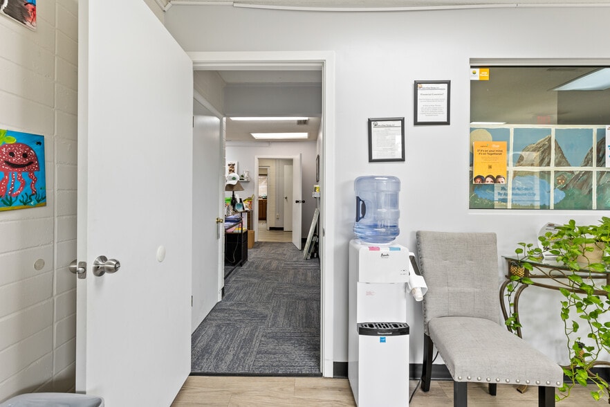 More Photos Of 260 S Marion Ave, Lake City Medical For Lease